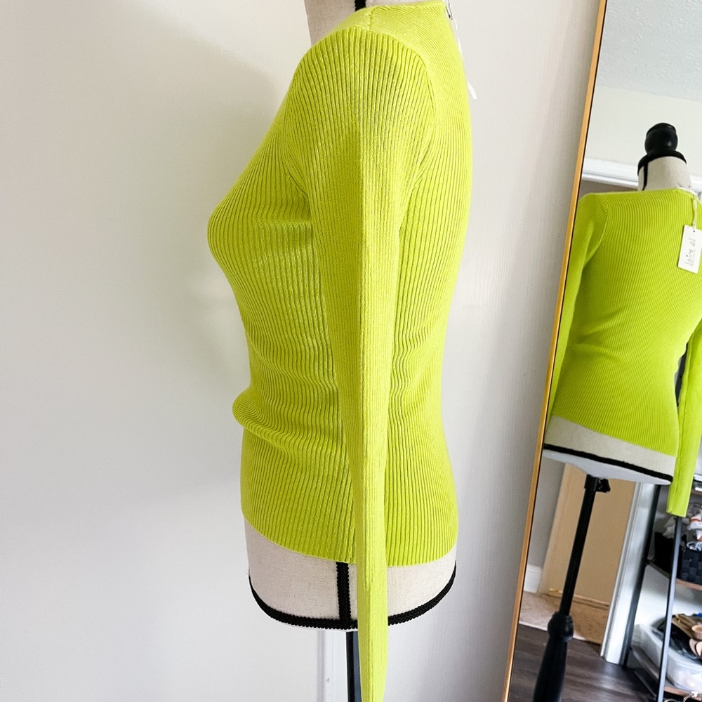 Lime Green V-neck Sweater NWT - Picture 5 of 9